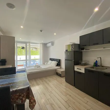 Paradiso 'в' 111 Large Nessebar