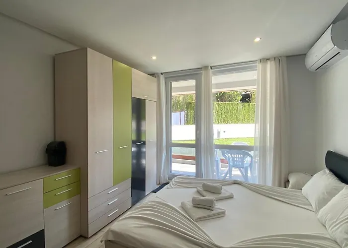 Paradiso 'в' 111 Large Apartman *